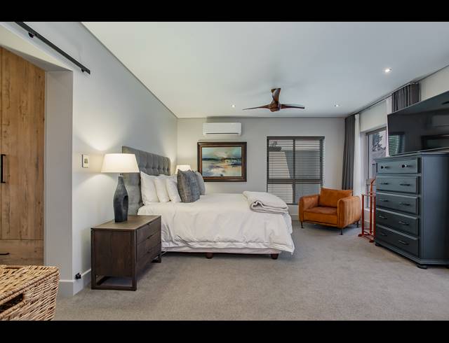 4 BEDROOM FREEHOLD FOR SALE IN LEMOENKLOOF